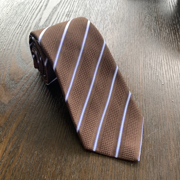 Isaia Other - EUC ISAIA 100% Silk 7 Seven Fold Luxury Tie